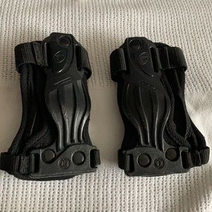 ROLLERBLADE Women’s Wrist Guards